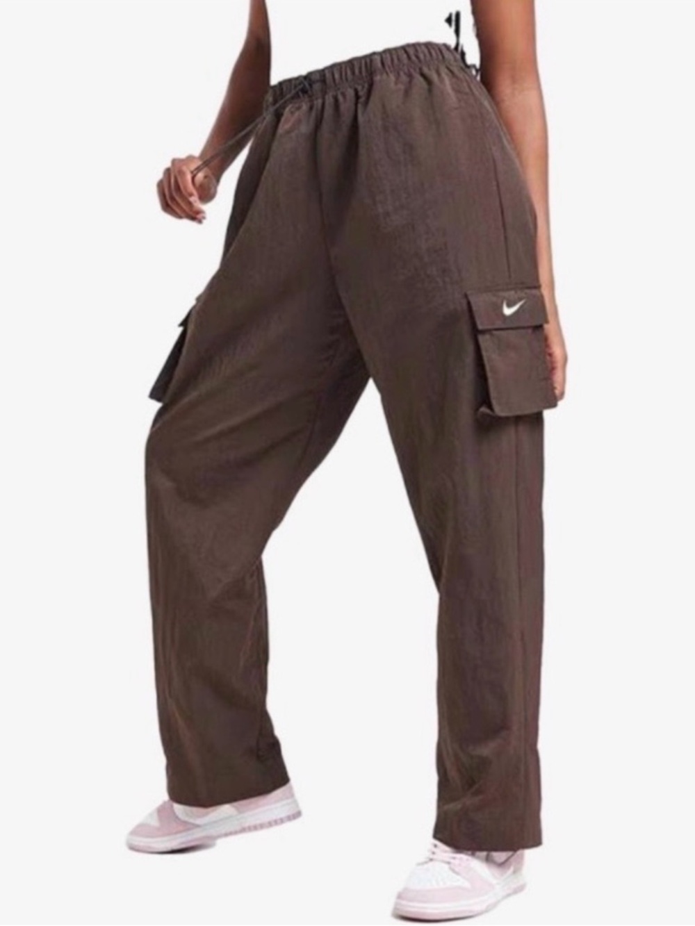 NWT - Nike Sports Essential Woven High-Rise Cargo Pockets Trousers Pants
